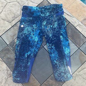 Athleta Be Free Knicker in Blue Splatter Size Smal